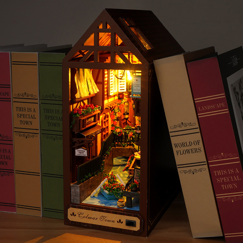 DIY Book Nook Kit Houten mini- - Laptop Accessories Light recensie en prijs